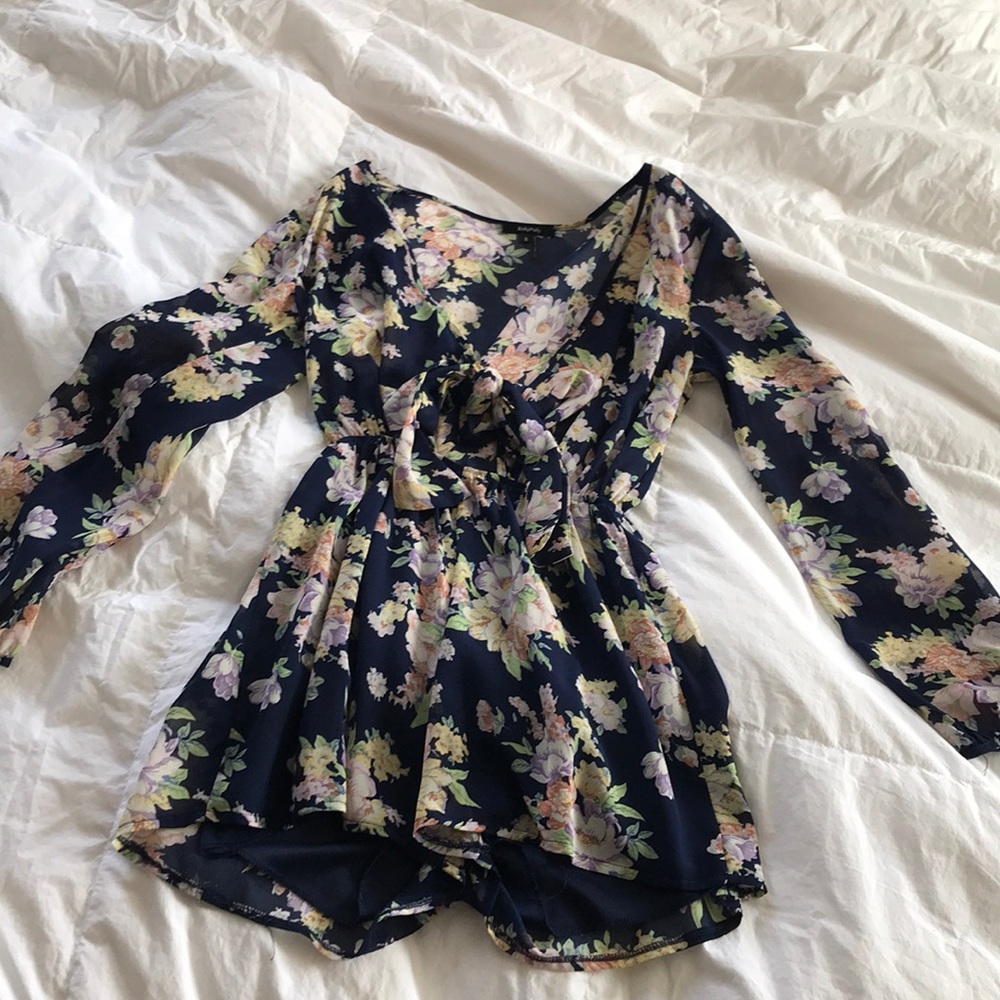 NEVER WORN! Navy floral romper